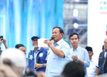 Prabowo Singgung Soal Caleg Nyamar Jadi Nelayan Saat Kampanye di Stadion Gelora Bandung Lautan Api