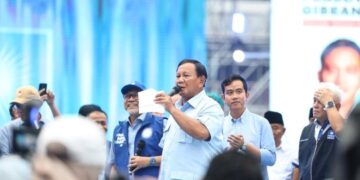 Prabowo Singgung Soal Caleg Nyamar Jadi Nelayan Saat Kampanye di Stadion Gelora Bandung Lautan Api