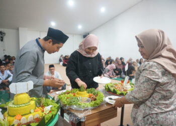 Kemeriahan peringatan Isra Mi’raj di Syntax Corporation Indonesia: Lomba Menghias Tumpeng dengan berbagai Tema