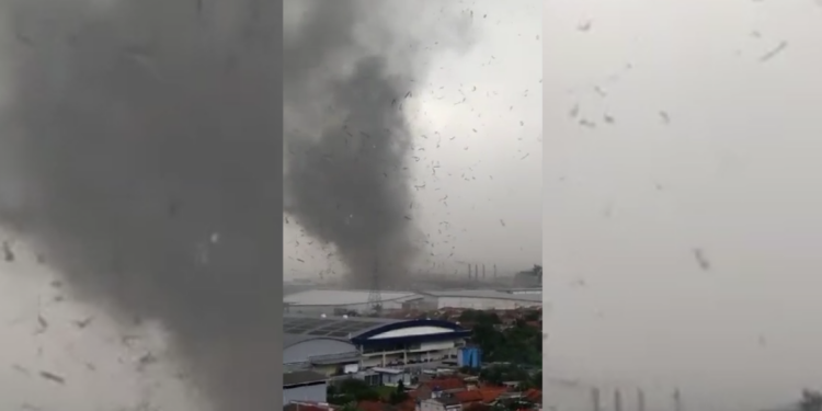 (21/02/2024) Angin Puting Beliung Porak Porandakan PT Kahatex, Rancaekek Bandung, dan Jatinangor