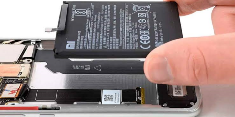 3 Cara Ampuh Mengatasi Baterai Tanam Panas pada Handphone