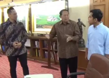 Gibran Rakabuming Raka dan Susilo Bambang Yudhoyono Bahas Tantangan Global di Puri Cikeas