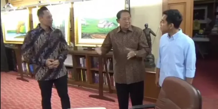 Gibran Rakabuming Raka dan Susilo Bambang Yudhoyono Bahas Tantangan Global di Puri Cikeas
