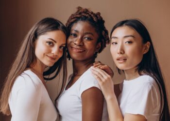 Tips Kenali Undertone Kulit Sebelum Beli Produk Make Up, Dijamin Gak Bikin Dempul!