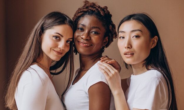 Tips Kenali Undertone Kulit Sebelum Beli Produk Make Up, Dijamin Gak Bikin Dempul!