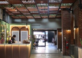 Daya Tarik Niri Cafe Dine and Else Cirebon, Cafe dengan Nuansa Alam dan Desain Modern Kekinian