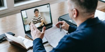 Cara Memahami Gaya Mengajar Dosen yang Keras