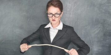 Cara Tetap Sukses di Mata Kuliah yang Diajarkan Dosen Killer